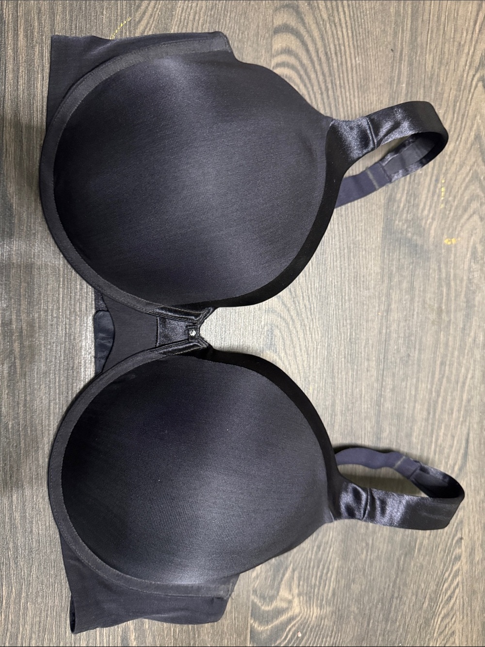 Vanity Fair Black Smooth Molded T-Shirt Bra